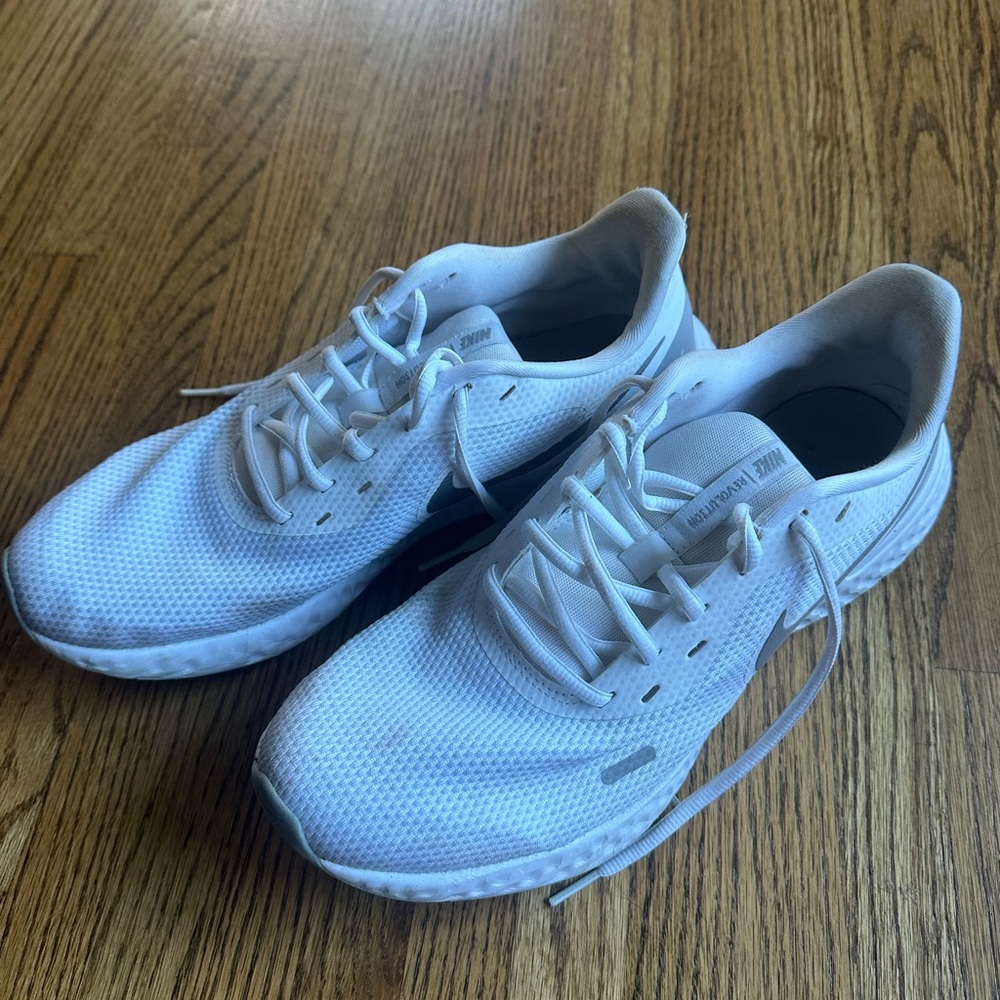 Nike Women’s White Athletic Sneakers
